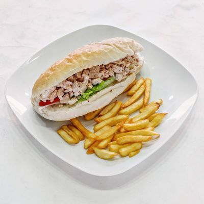 Apiko Tavuk Dönerli Sandviç